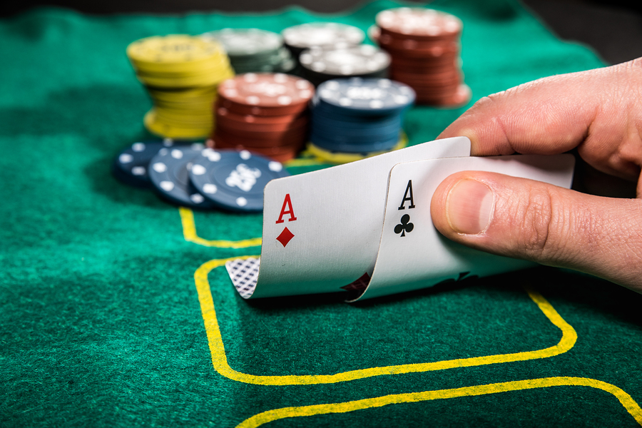 Como ganar dinero jugando al poker online